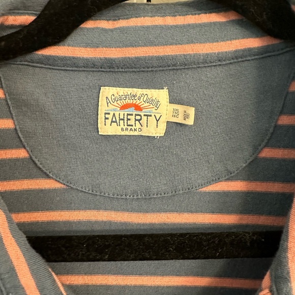 Men’s Faherty Short-Sleeve Navy & Coral Striped Polo - Picture 2 of 2
